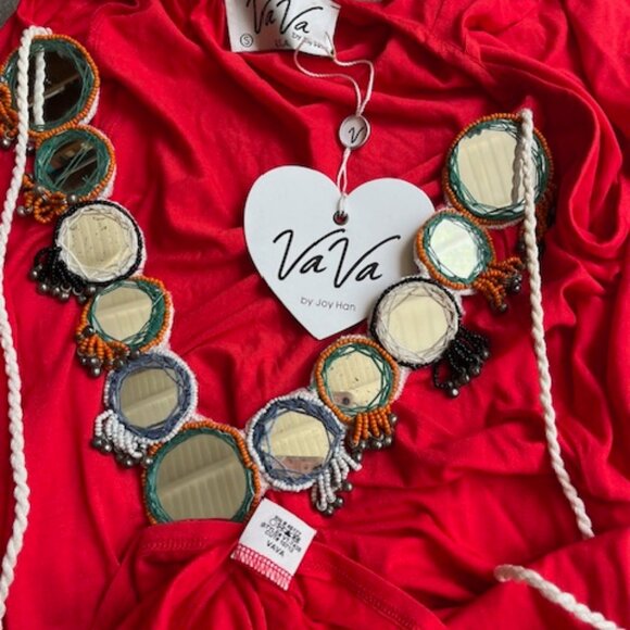 VaVa by Joy Han Bold Red Embellished Eye-Catching Top Women's Size Small (2-4) - Picture 10 of 12